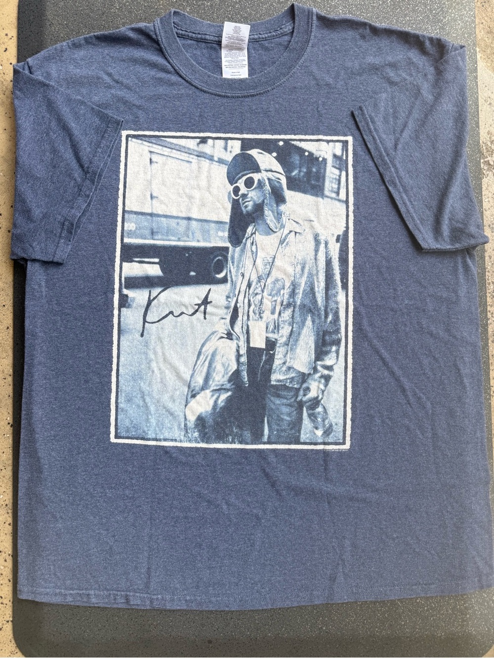 Gildan Blue Graphic Kurt Cobain Photo Crew Neck T-Shirt